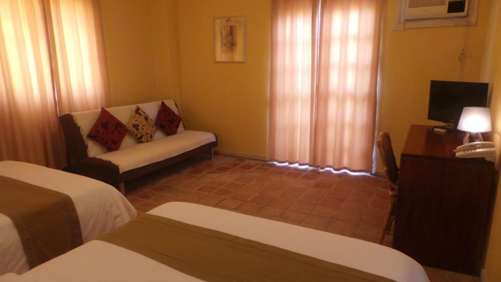 Hotel Sun Beachfront & Balabag (Boracay)